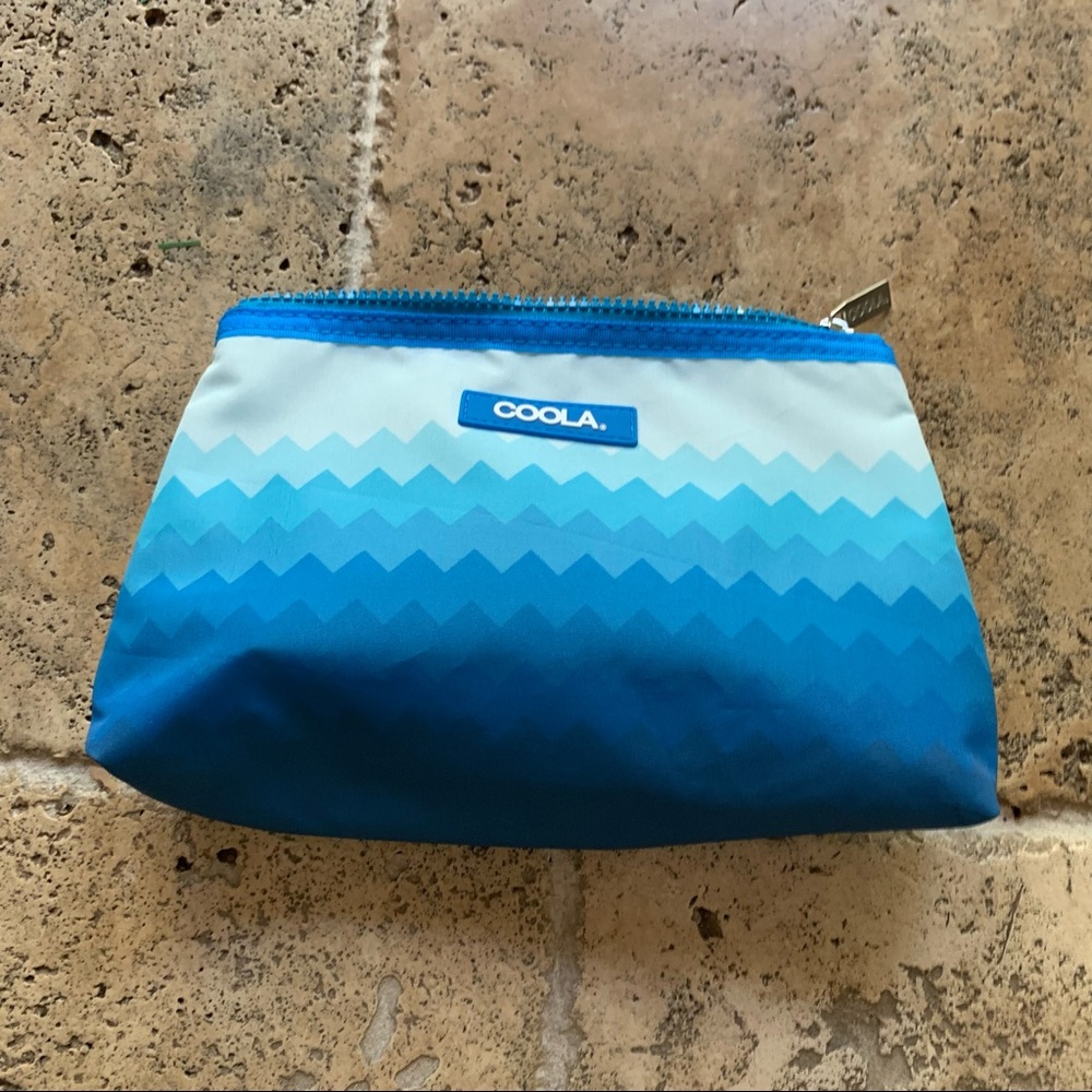 Coola Makeup Travel Bag Blue Chevron